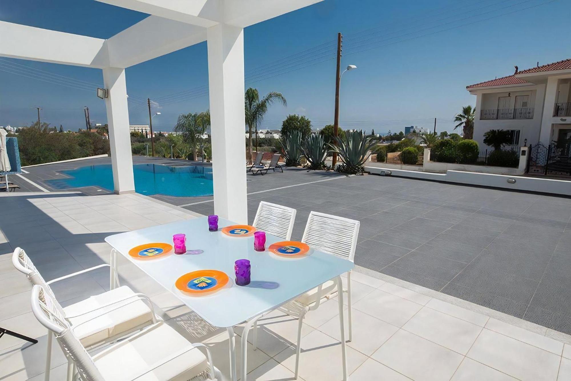 Villa Protara Chrysos - Beautiful 5 Bedroom Protaras Villa - Walking Distance to Fig Tree Bay Exterior foto